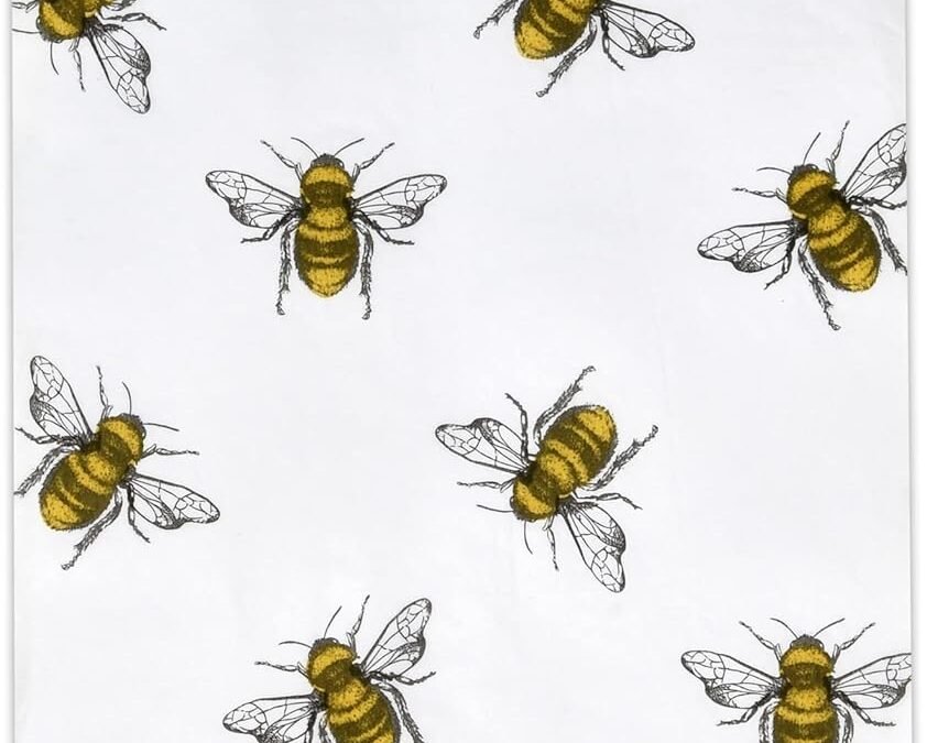 OEM Gift Boutique 100 Bee Guest Napkins 3 Ply Disposable Paper Pack Honey Bumble Bees Dinner Hand Napkin for Happy Bee Day Bathroom Powder Room Wedding Summer Spring Bridal Baby Shower Decorative Towels Wholesale Manufacturer