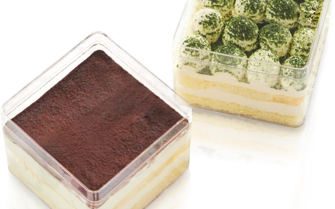 Plastic Square Dessert Cups Boxes with Lids, Clear Boxes Packaging For Baked, Cookie Tiramisu Containers for Fruit, Pudding, Mousse, Parfait Cups With Lids (20, 12oz 3.3 * 3.3 * 2.5in boxes)